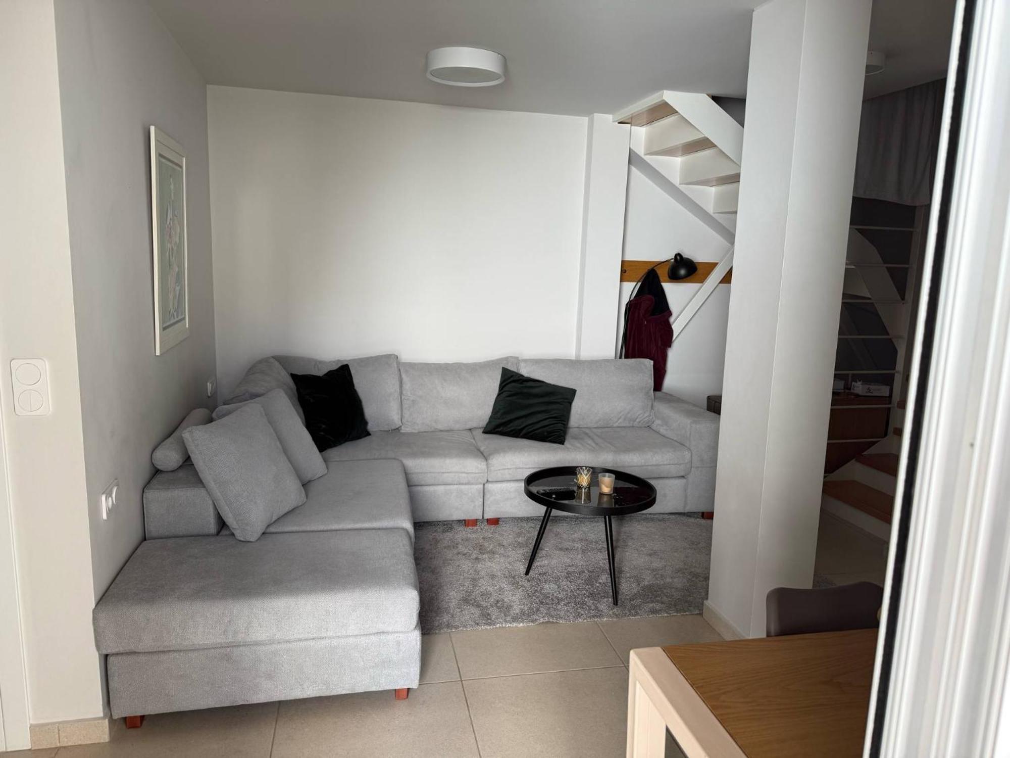 Stylish Studio Apartment - 8F House Kalamata Extérieur photo